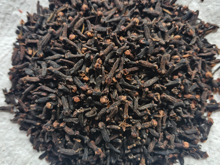 Cloves 