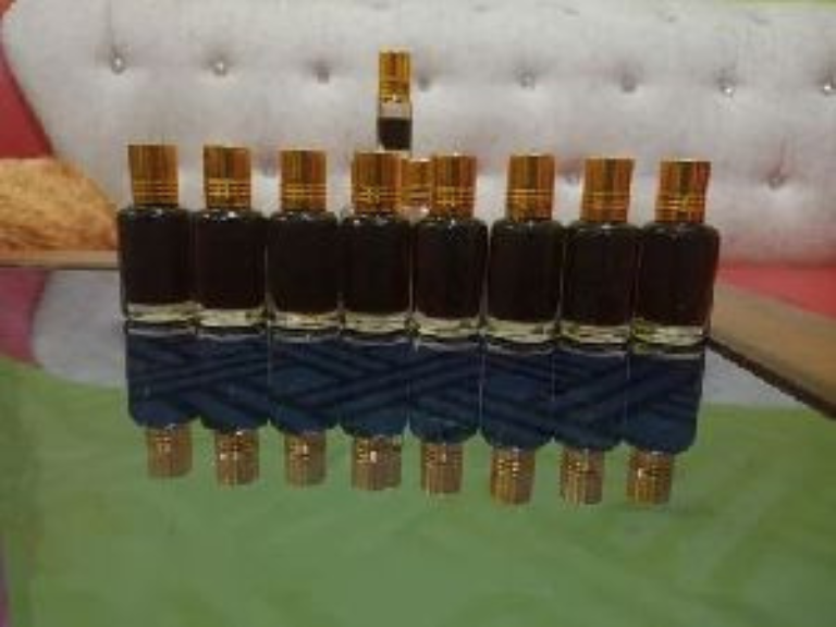 Natural Agarwood Oil