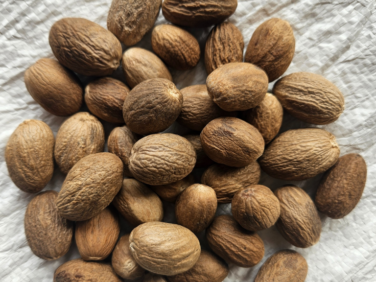 Nutmeg (Jaifal) 